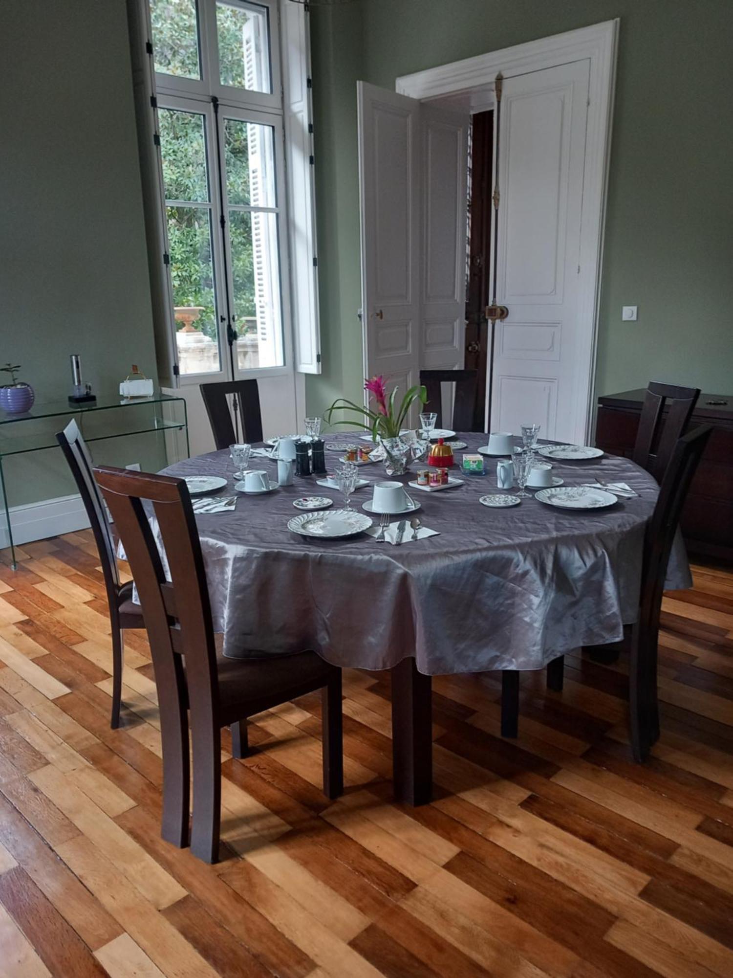 Villa Du Lys Bagneres-de-Luchon Экстерьер фото