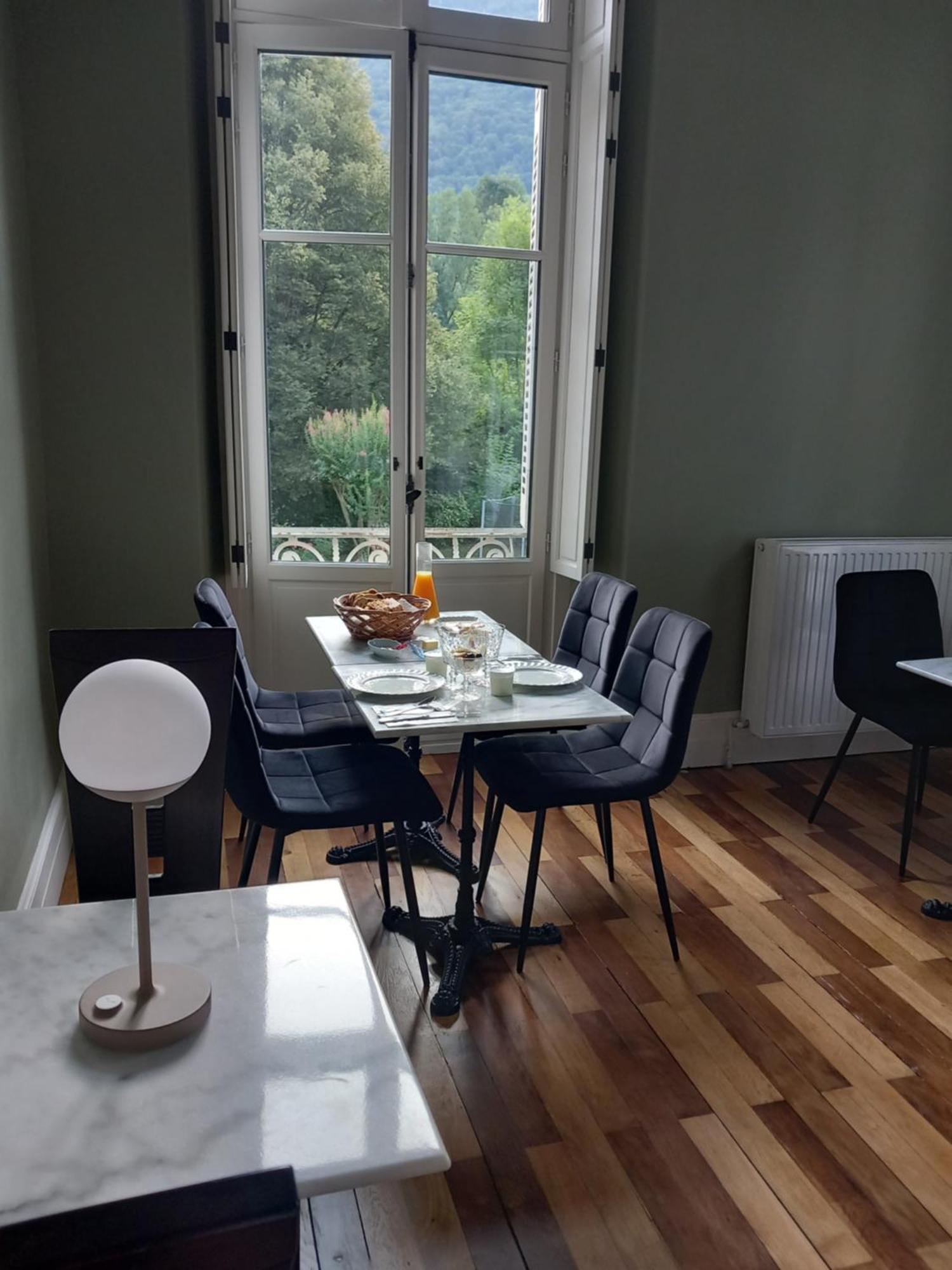 Villa Du Lys Bagneres-de-Luchon Экстерьер фото
