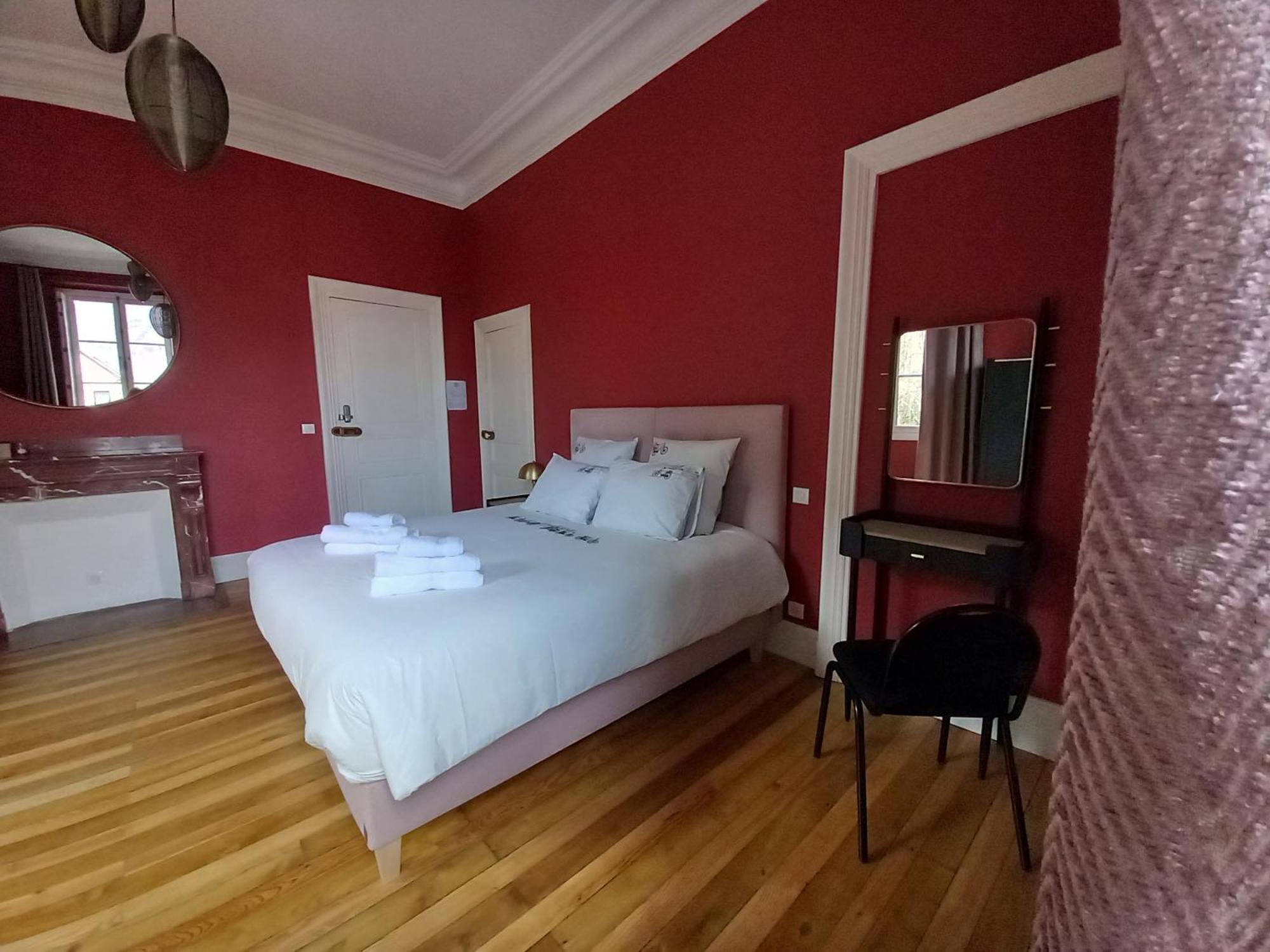 Villa Du Lys Bagneres-de-Luchon Экстерьер фото